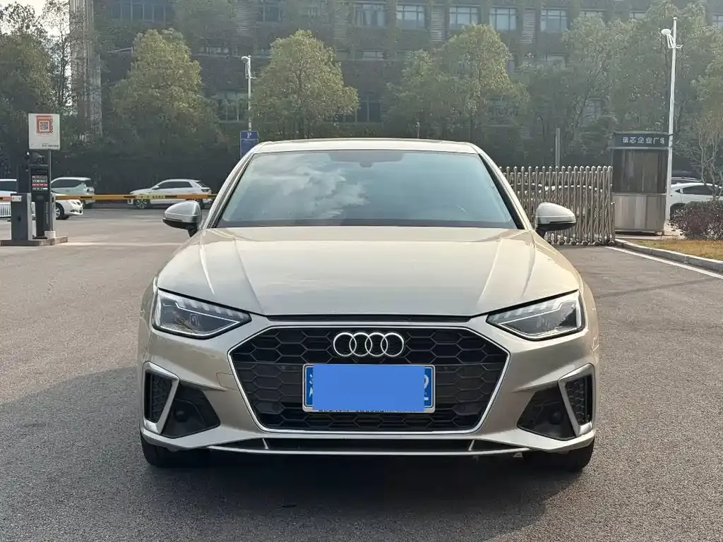 Audi A4L 2022 из CN, фото 7