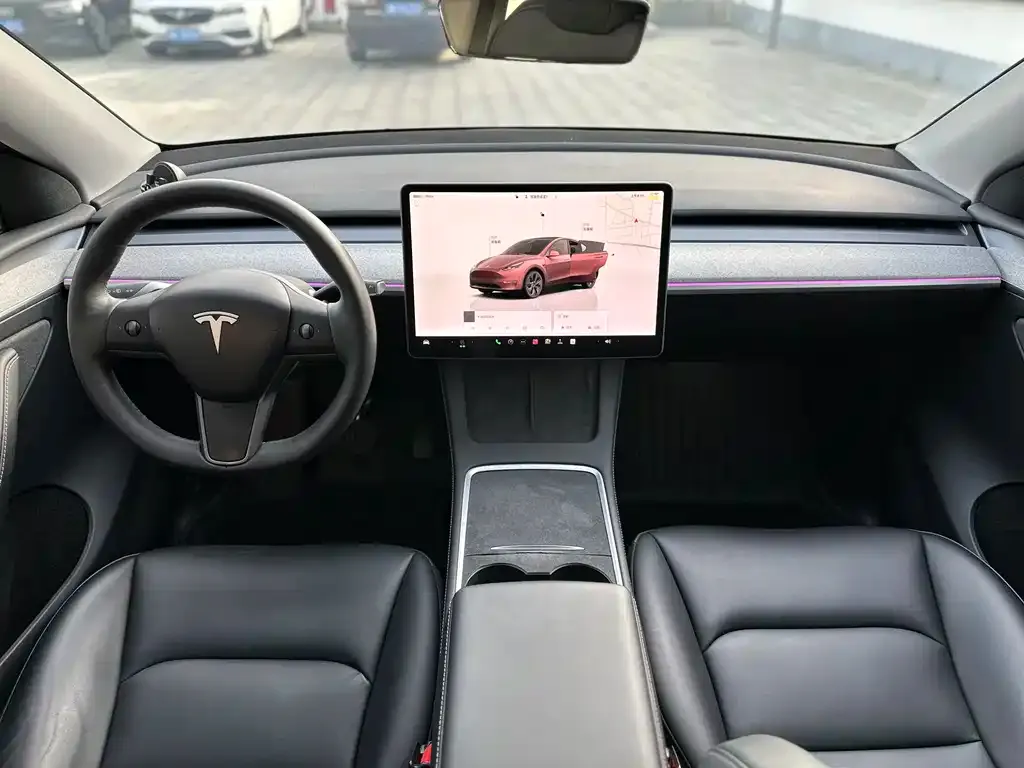 Tesla Model Y — фото 3
