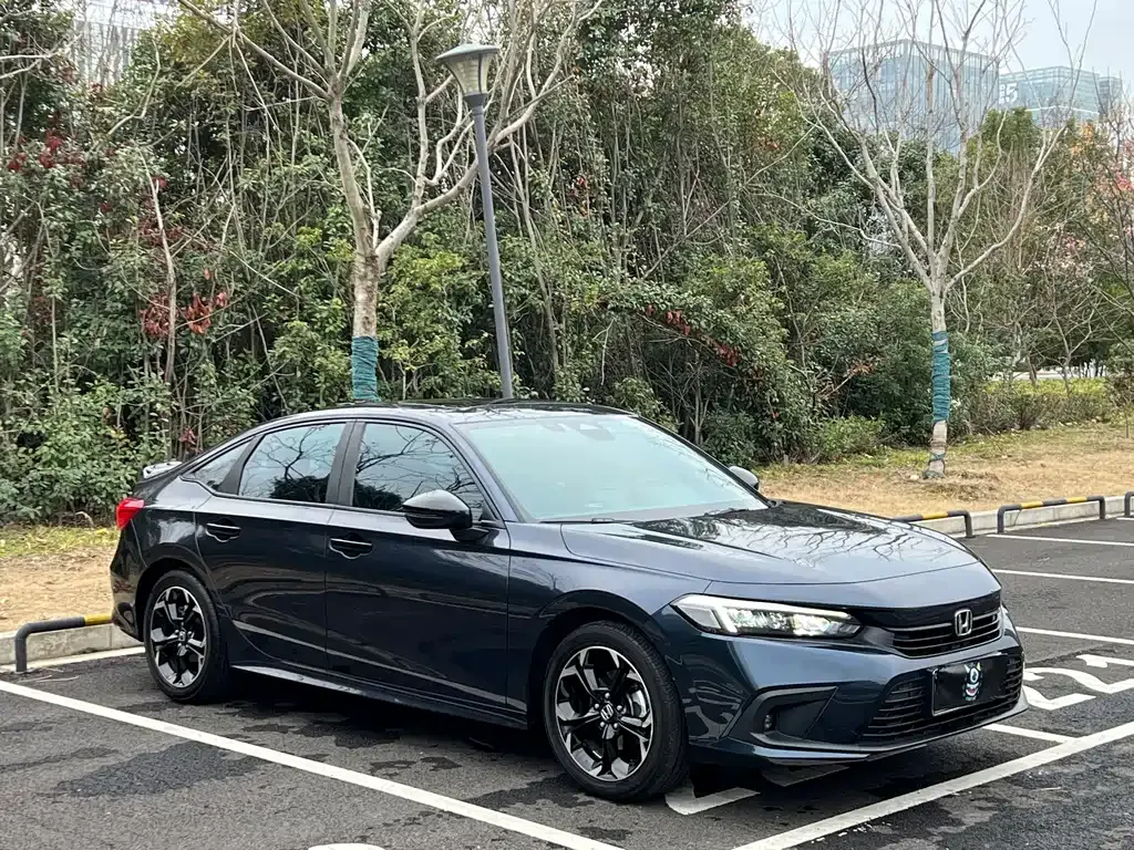 Honda Civic — фото 10