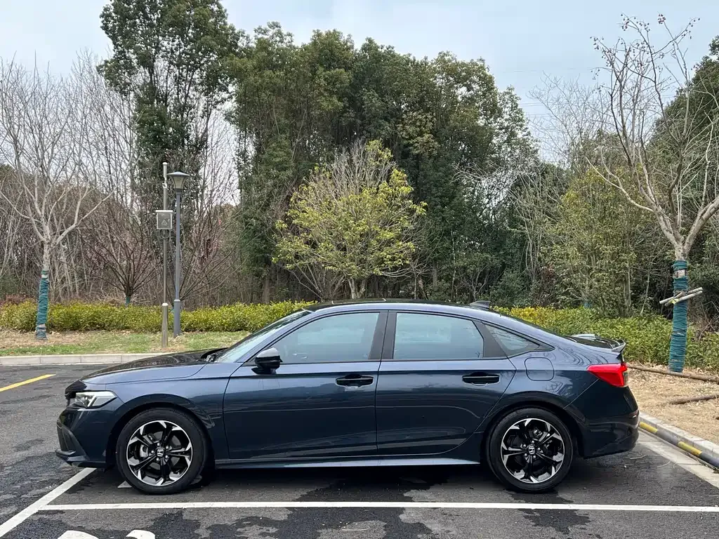 Honda Civic — фото 7
