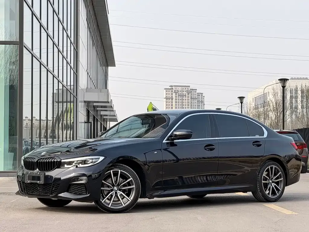 BMW 3 Series — фото 1
