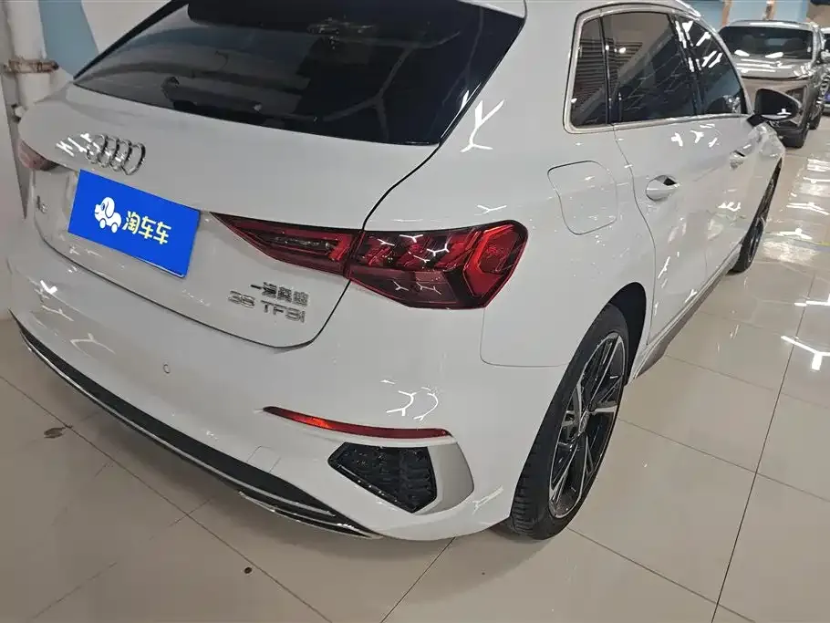 Audi A3 2024 из CN, фото 6