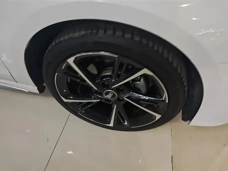 Audi A3 2024 из CN, фото 8