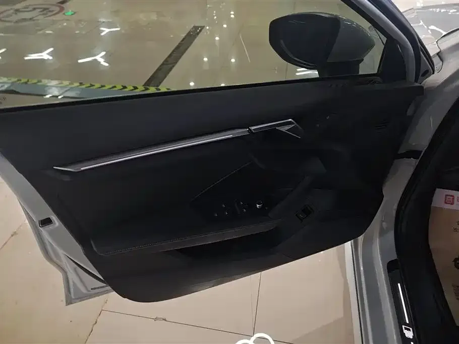 Audi A3 2024 из CN, фото 4