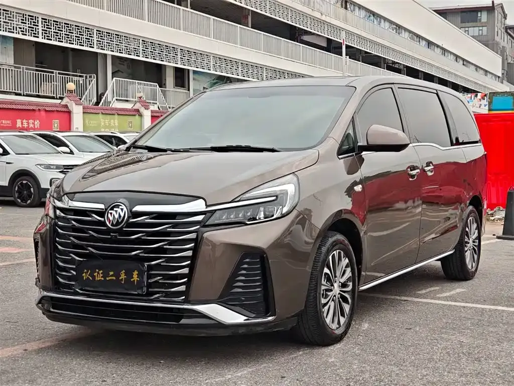 Buick GL8 2023 из CN, фото 1