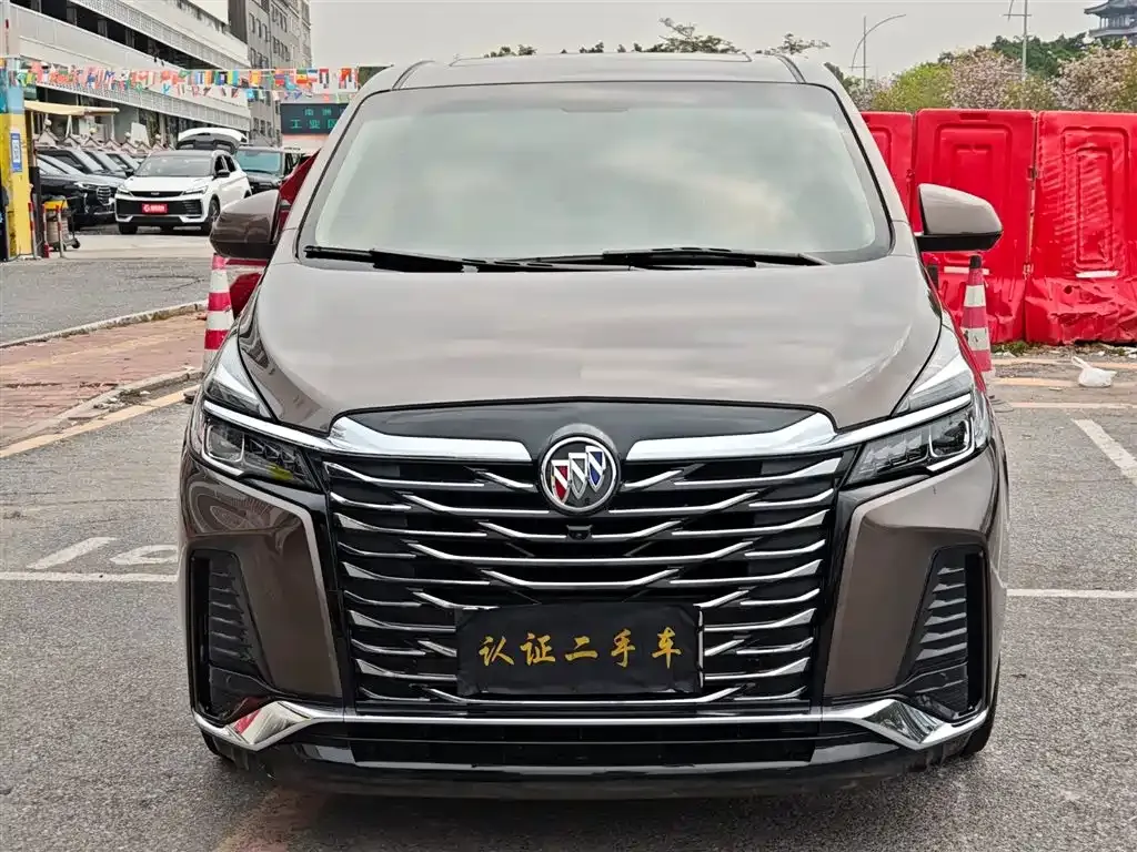 Buick GL8 2023 из CN, фото 10