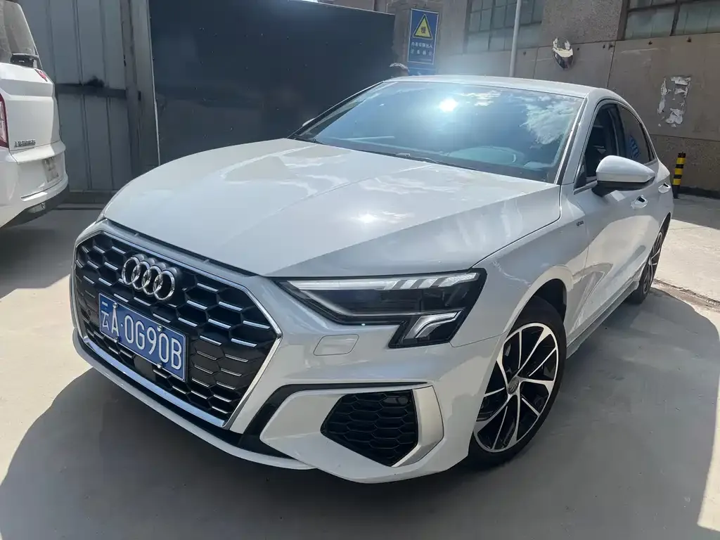 Audi A3 2022 из CN, фото 2