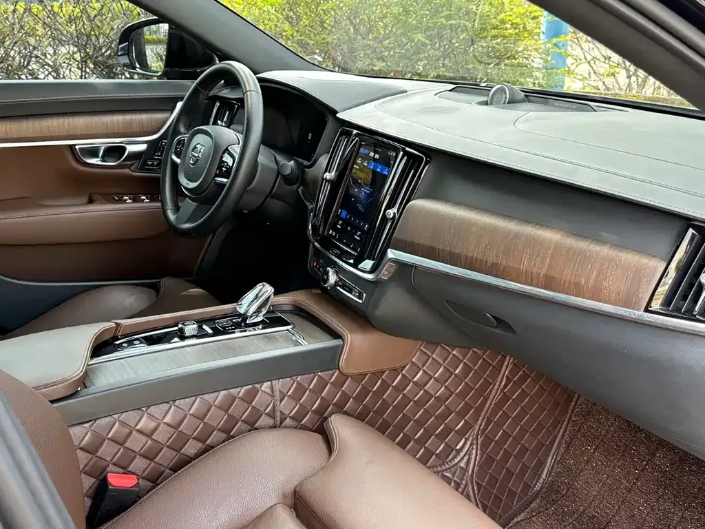 Volvo S90 — фото 7