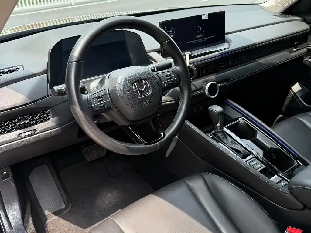 Honda Accord — фото 5
