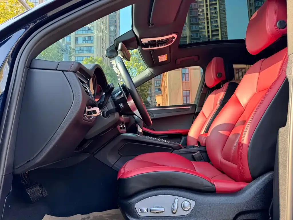 Porsche Macan 2021 из CN, фото 6