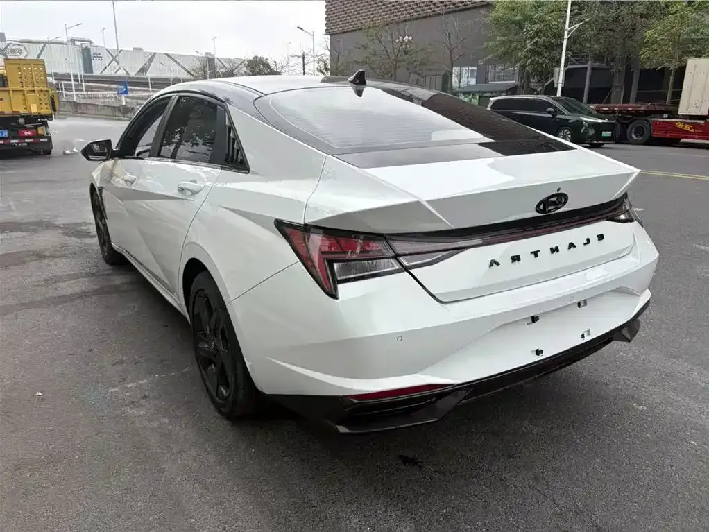 Hyundai Elantra 2022 из CN, фото 5