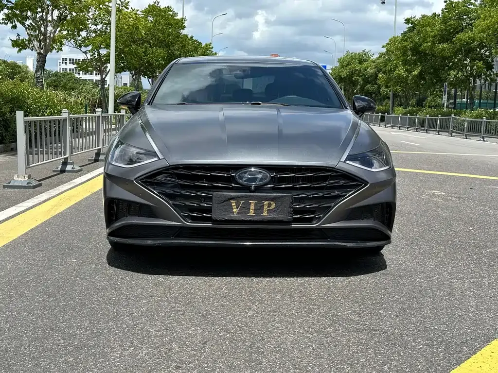 Hyundai Sonata — фото 8