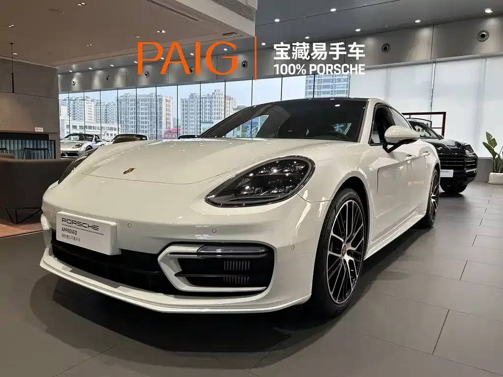 Porsche Panamera — фото 1