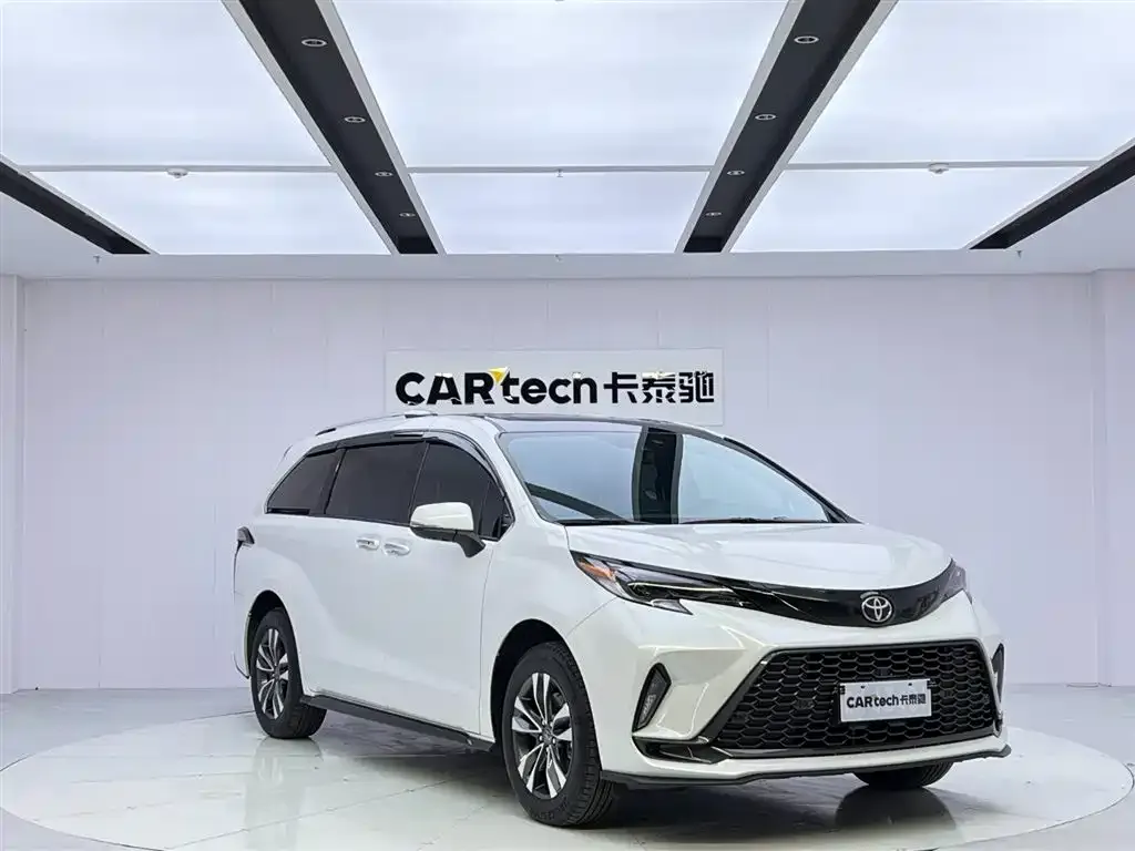Toyota Granvia 2024 из CN, фото 9