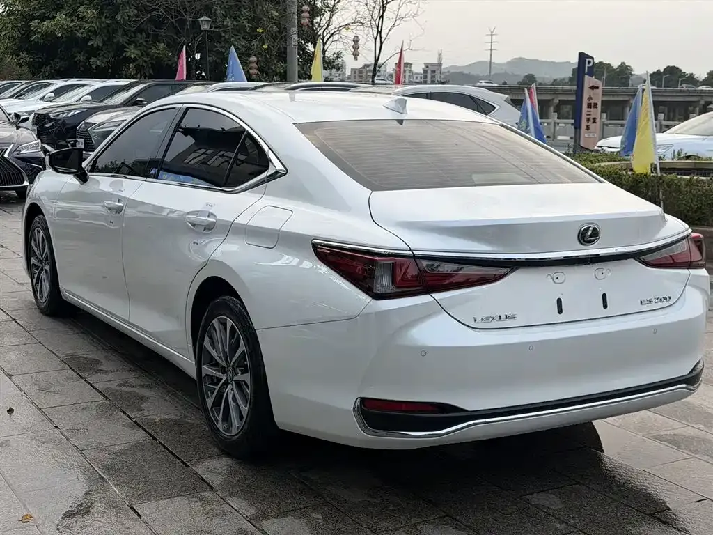 Lexus ES 2023 из CN, фото 8