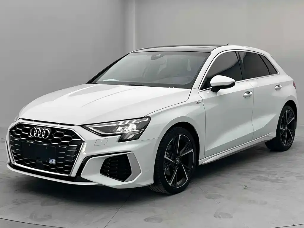Audi A3 2022 из CN, фото 1