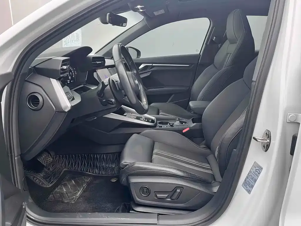 Audi A3 2022 из CN, фото 7