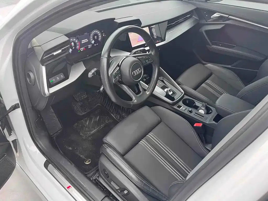 Audi A3 2022 из CN, фото 10