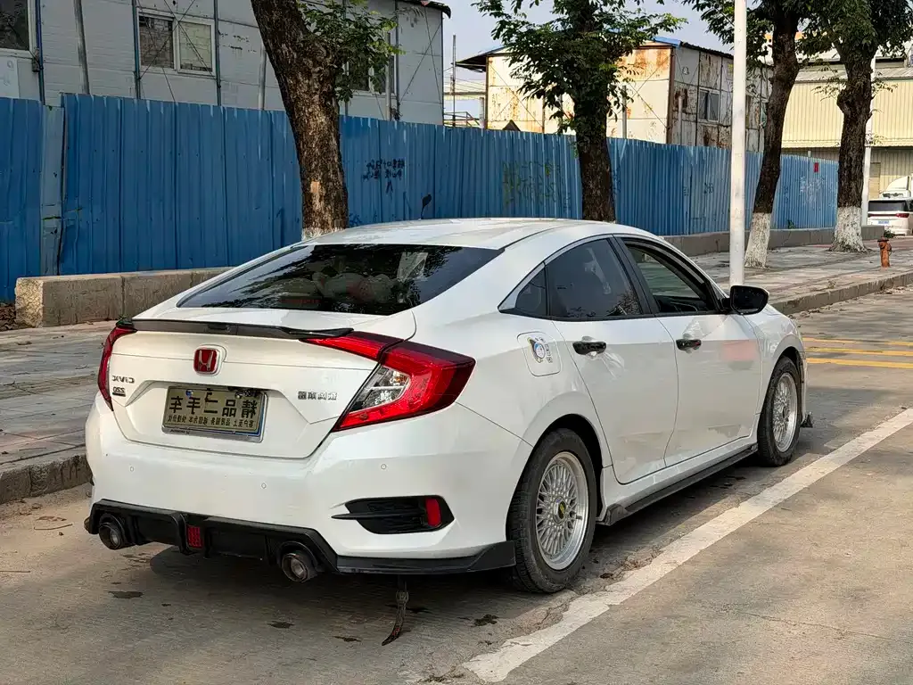 Honda Civic — фото 4