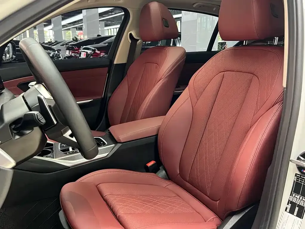 BMW 3 Series 2025 из CN, фото 10