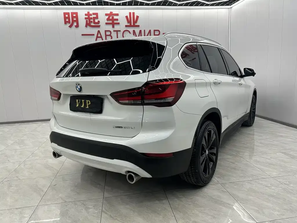 BMW X1 — фото 2