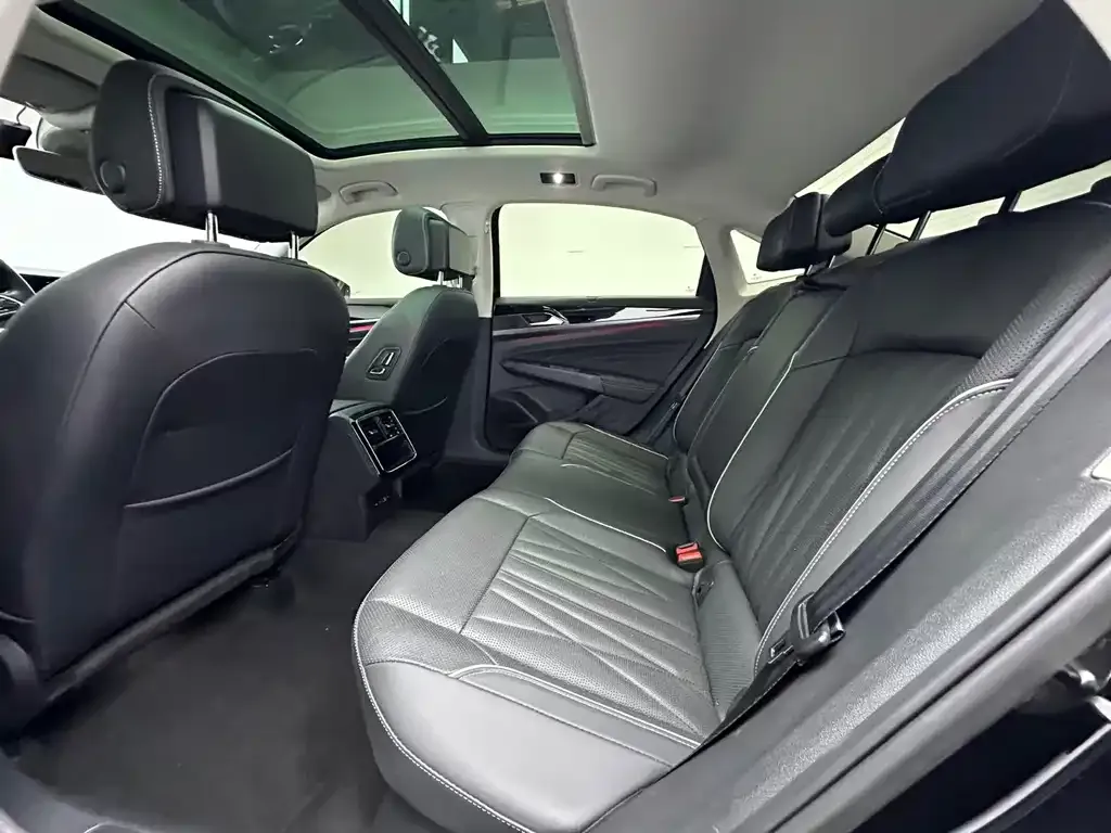 Volkswagen Passat — фото 3
