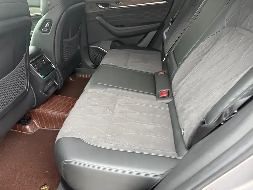 Geely Xingyue L 2025 из CN, фото 5