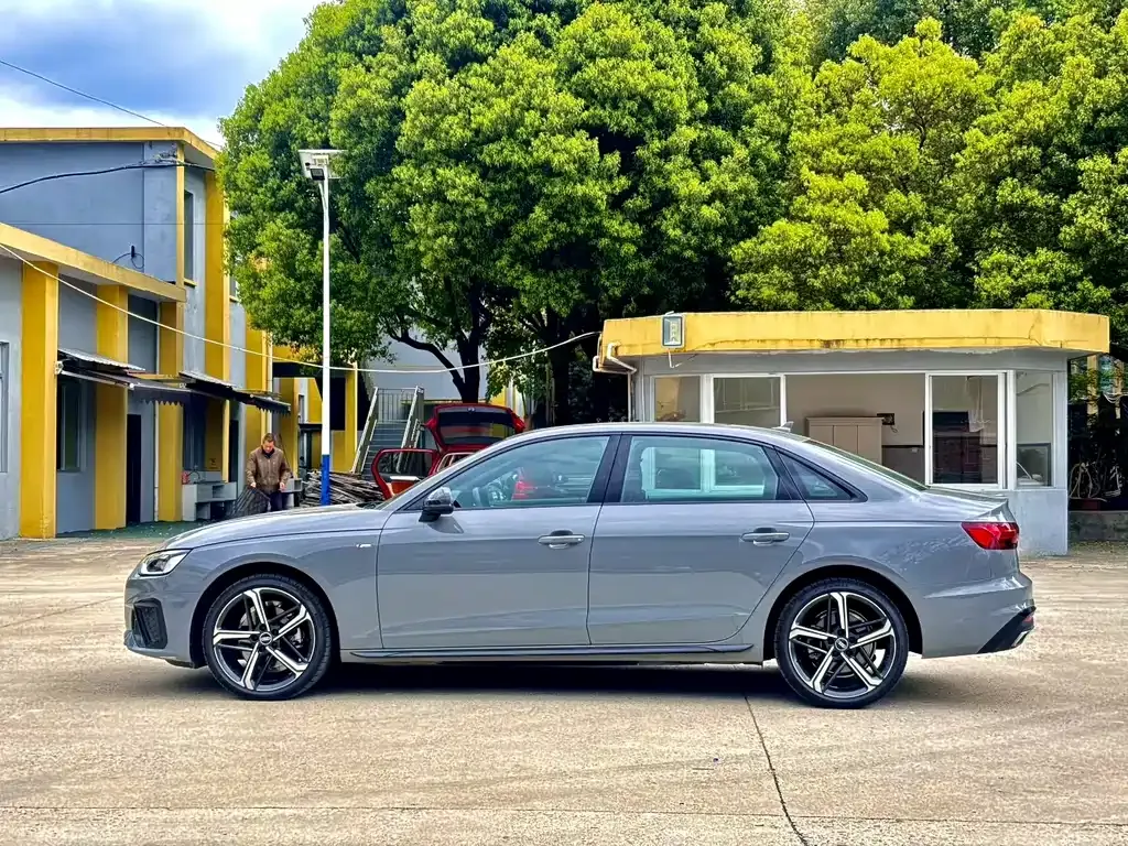 Audi A4L 2025 из CN, фото 7