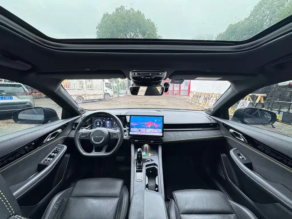 Lynk & Co 03 2023 из CN, фото 5