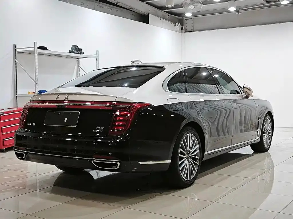 Hongqi H9 — фото 10