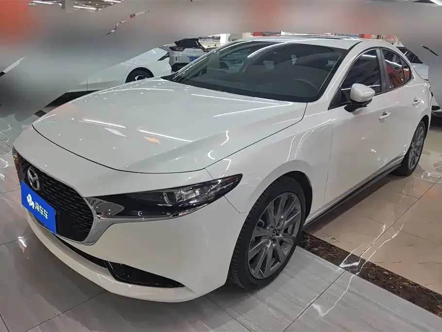 Mazda 3 Axela 2022 из CN, фото 1