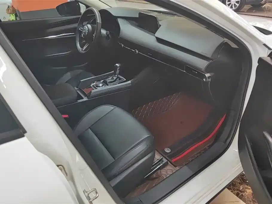 Mazda 3 Axela 2022 из CN, фото 3