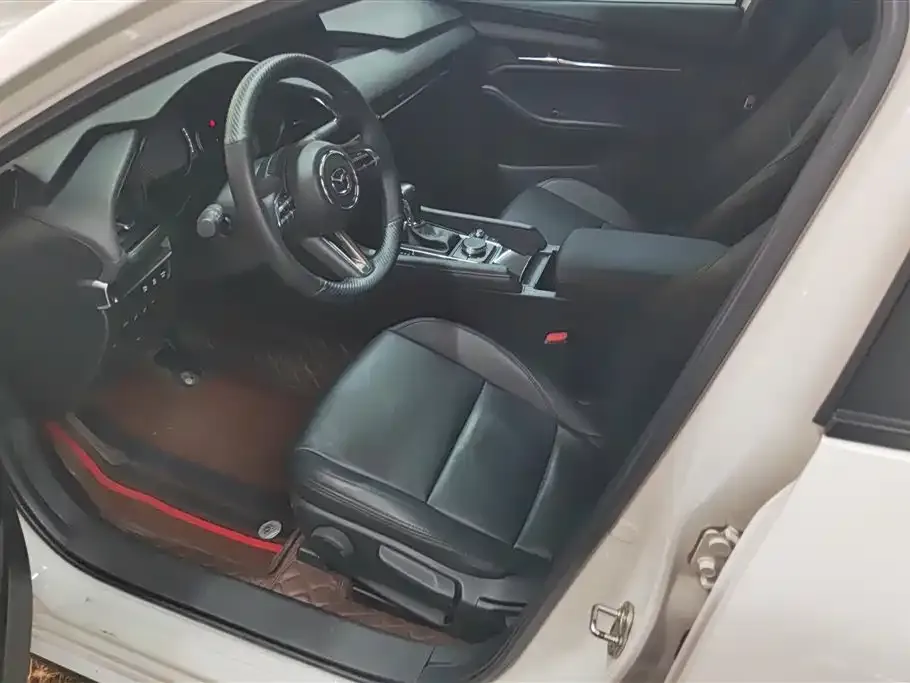 Mazda 3 Axela 2022 из CN, фото 6