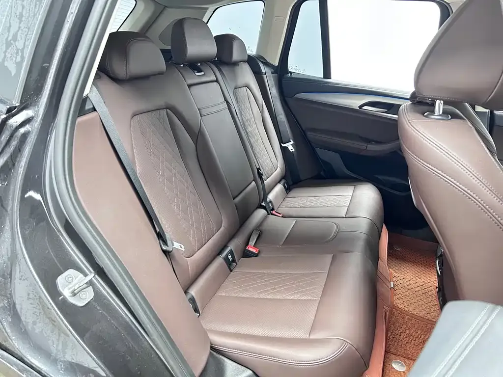 BMW iX3 2023 из CN, фото 4