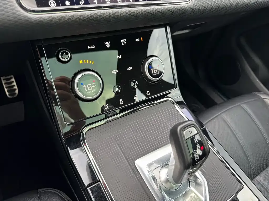Land Rover Evoque 2021 из CN, фото 4