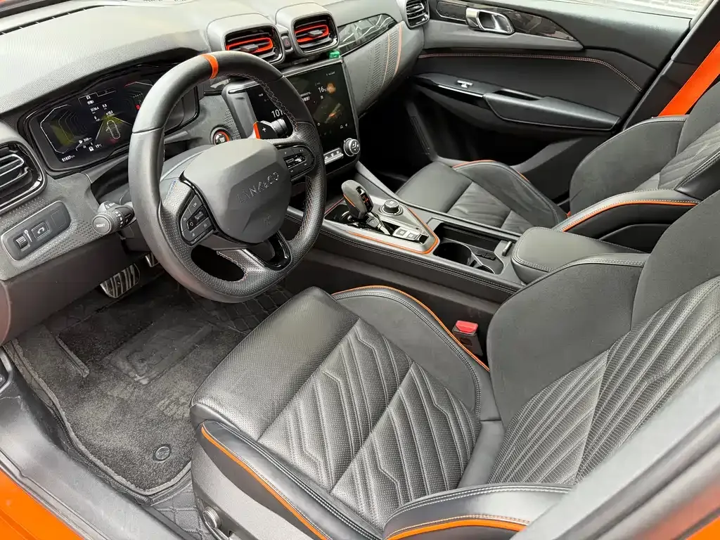 Lynk & Co 02 Hatchback 2021 из CN, фото 10