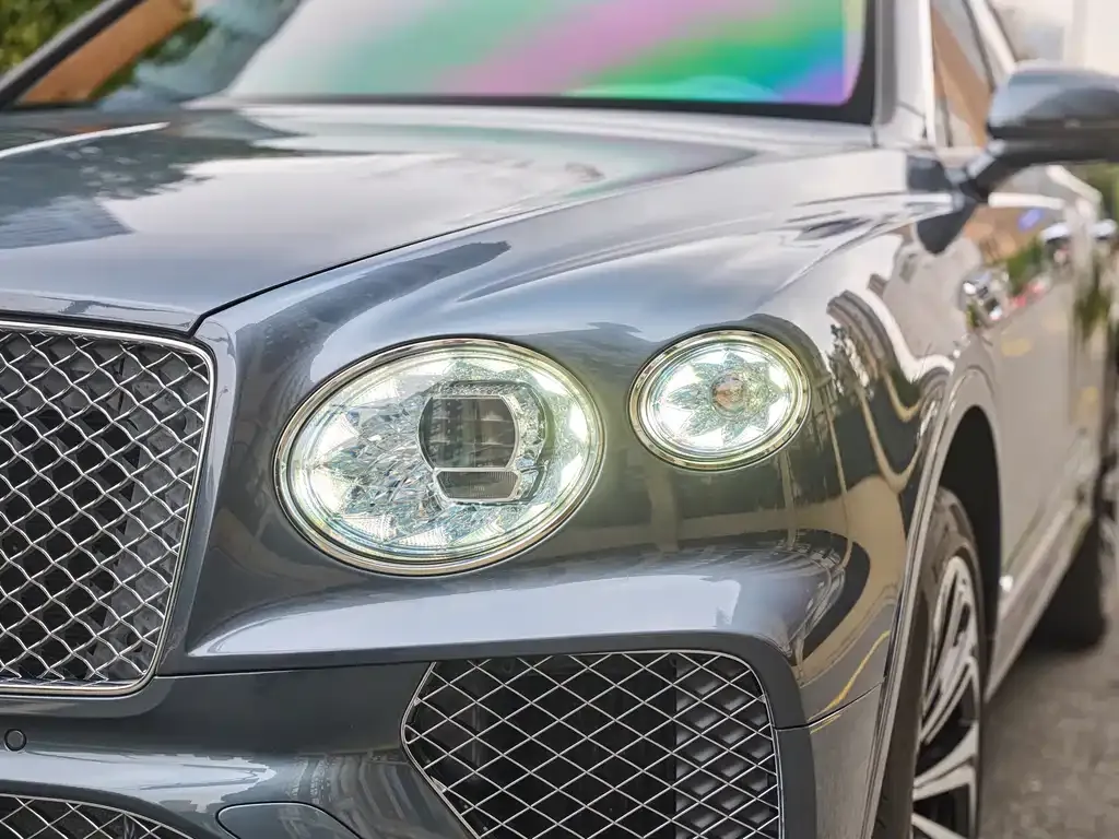 Bentley Bentayga — фото 3
