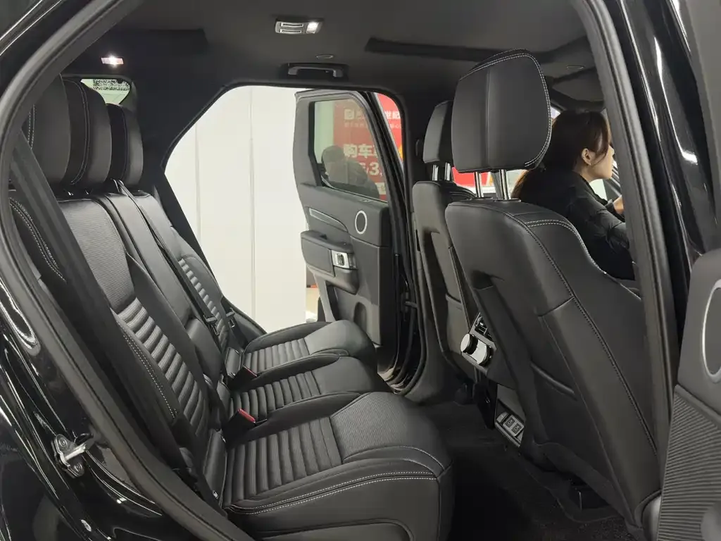 Land Rover Discovery — фото 10