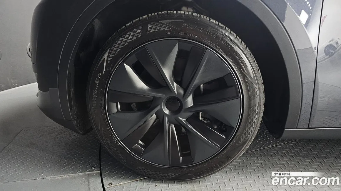 Tesla Model Y 2024 из KR, фото 4