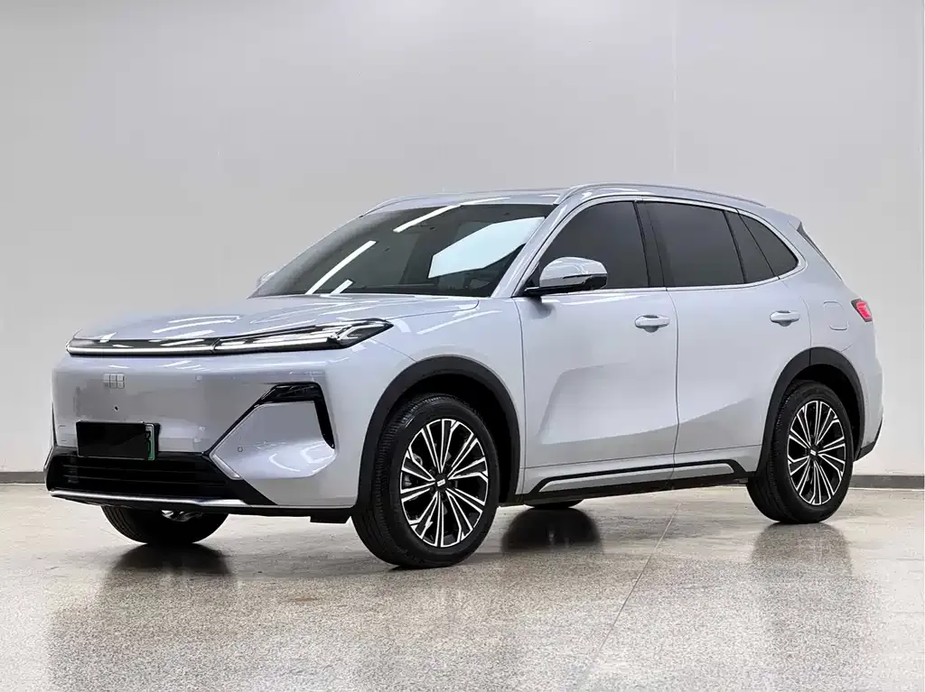 Geely 银河星舰7 — фото 1