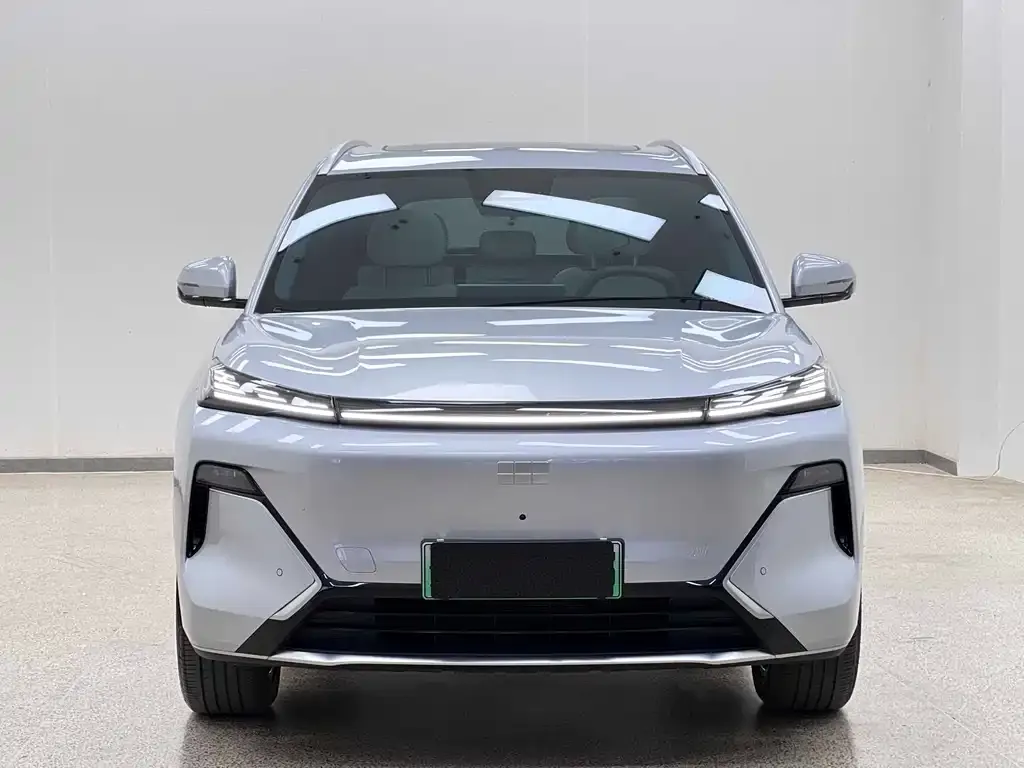 Geely 银河星舰7 — фото 2