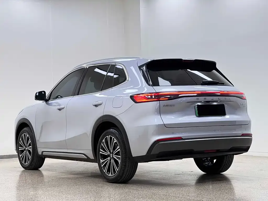 Geely 银河星舰7 — фото 5
