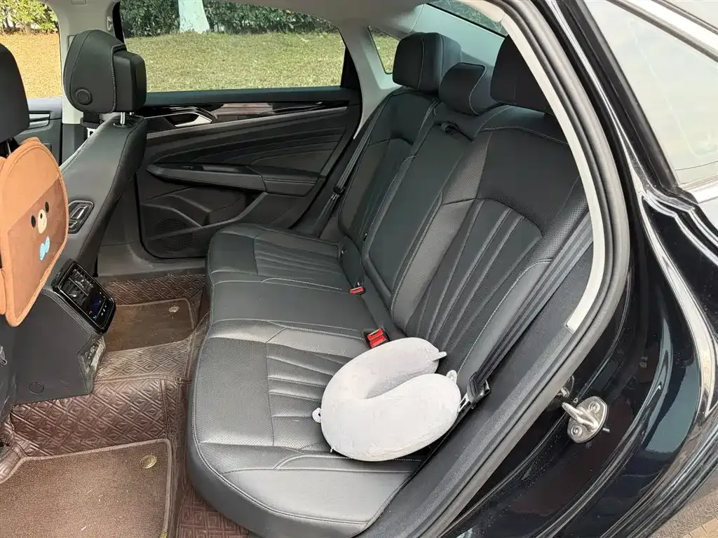 Volkswagen Passat — фото 2
