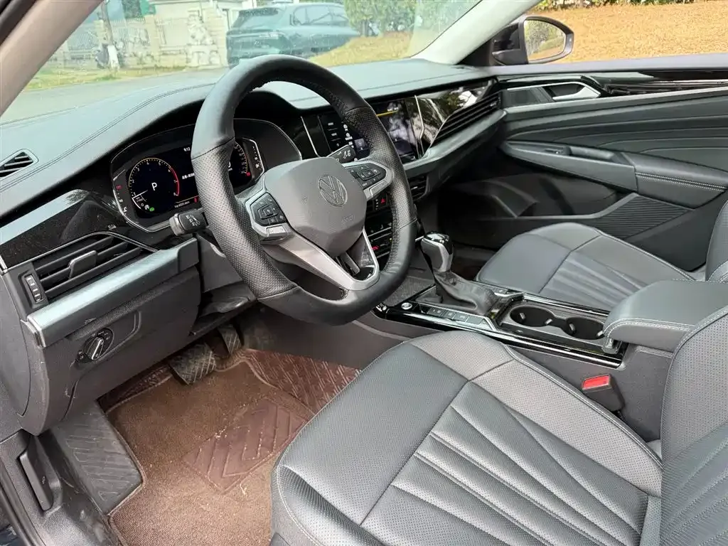 Volkswagen Passat — фото 7