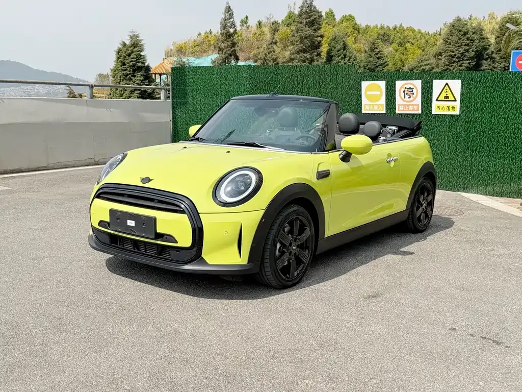 MINI Cooper (3-door) 2023 из CN, фото 1