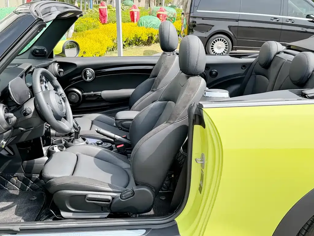 MINI Cooper (3-door) 2023 из CN, фото 7