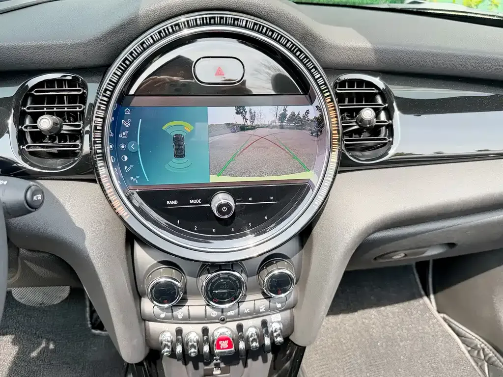 MINI Cooper (3-door) 2023 из CN, фото 8