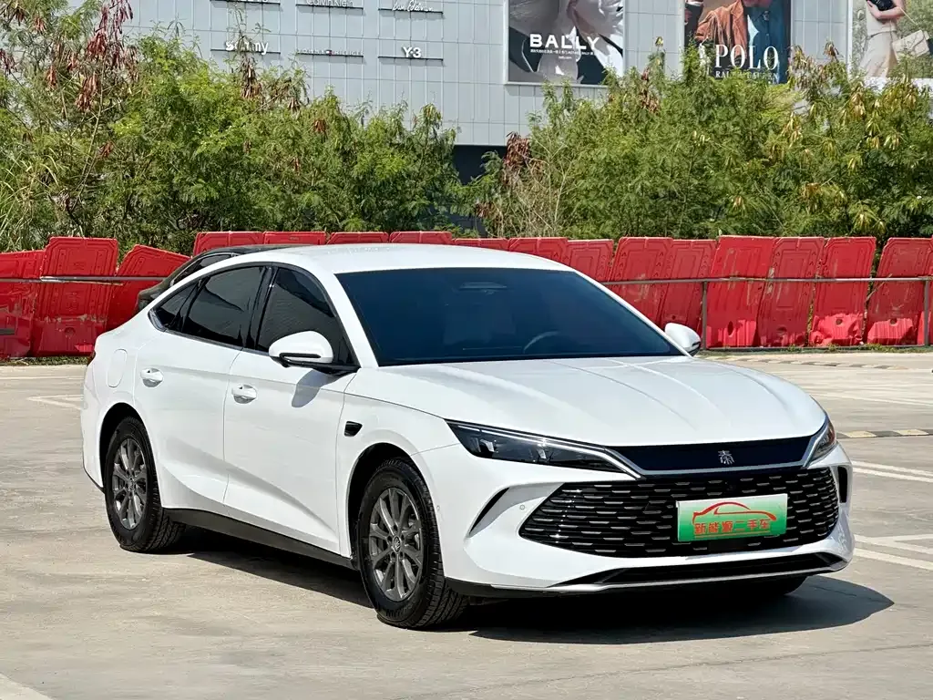 BYD Qin L — фото 10