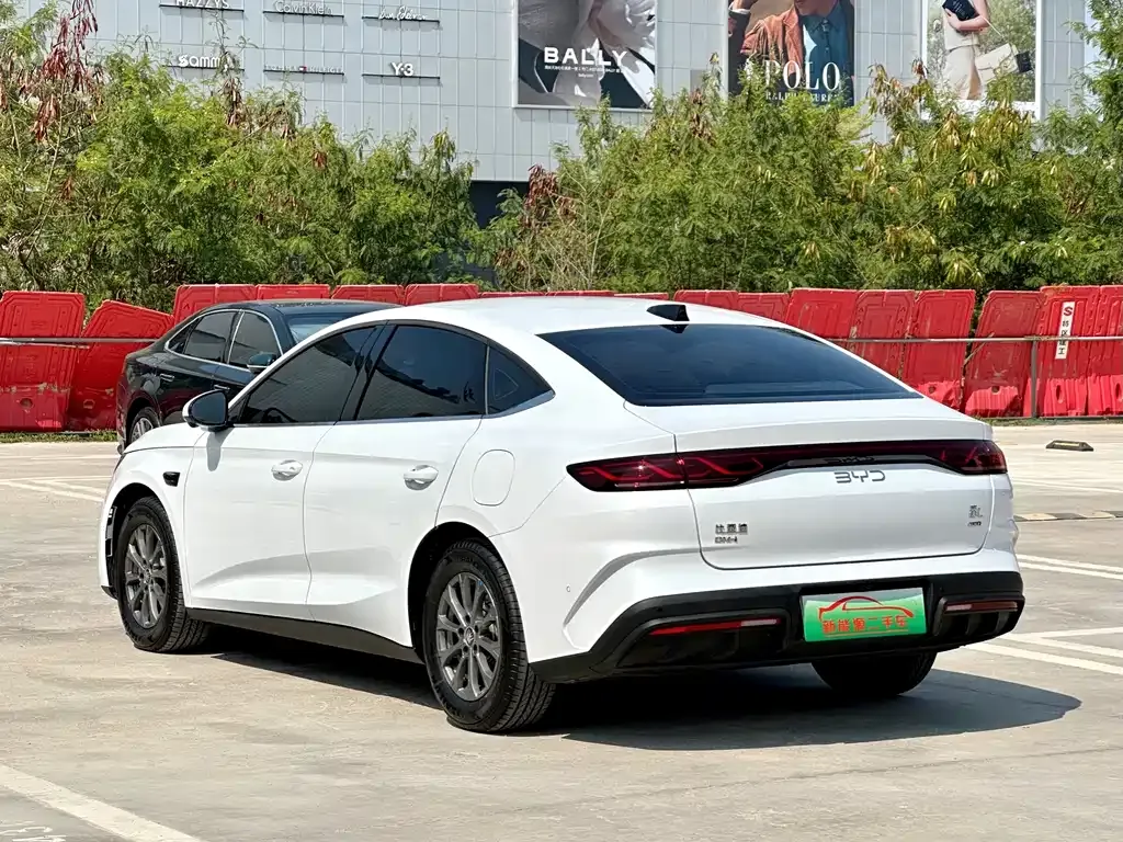 BYD Qin L — фото 7