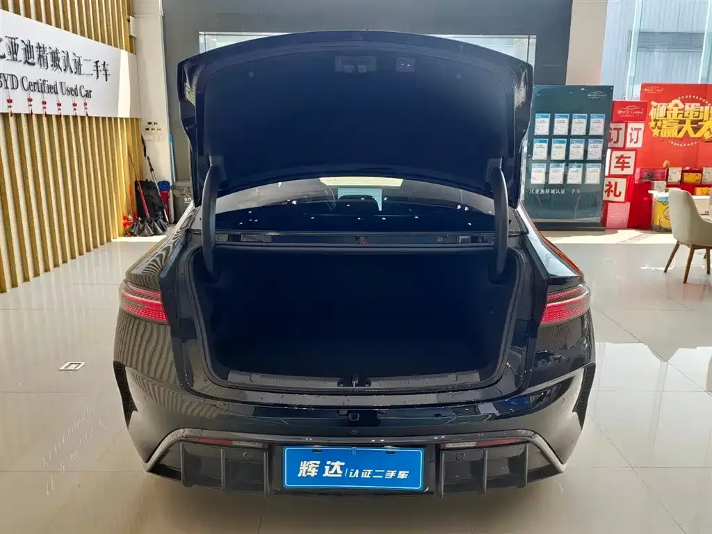 BYD Seal — фото 3